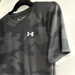 Youth XL Under Armour Tee *BNWT*